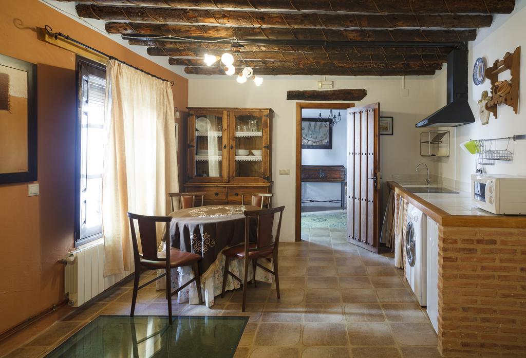 La Casa Del Tio Venancio Pensionat Caracenilla Eksteriør billede